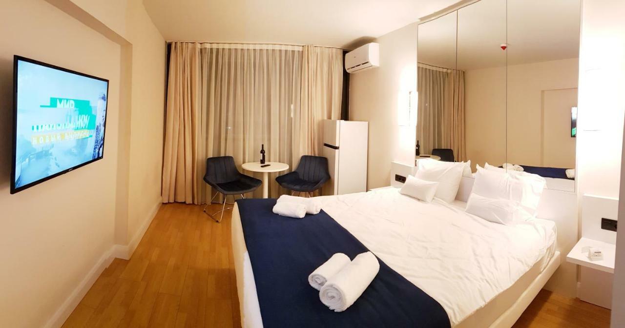 Deluxe Hotel Room In The Heart Of Batumi Orbi City A Block Buitenkant foto