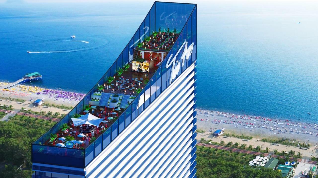 Deluxe Hotel Room In The Heart Of Batumi Orbi City A Block Buitenkant foto